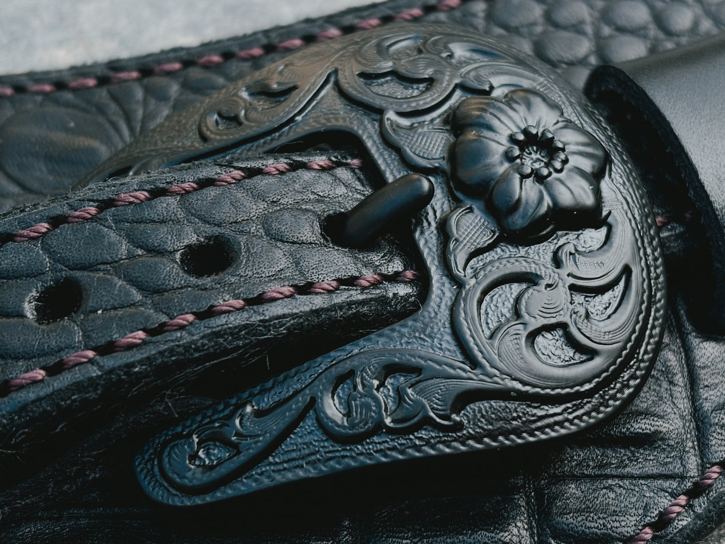 Black Amserdam Spur Straps